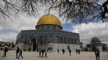 Israel Bebaskan Imam Masjid Al Aqsa Usai Ditahan Beberapa Jam