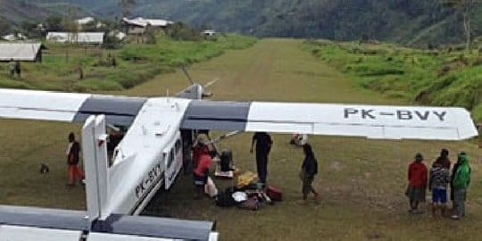 Mendebarkan, Pilot Susi Air Disandera KKB Papua dan Ditodong Senjata