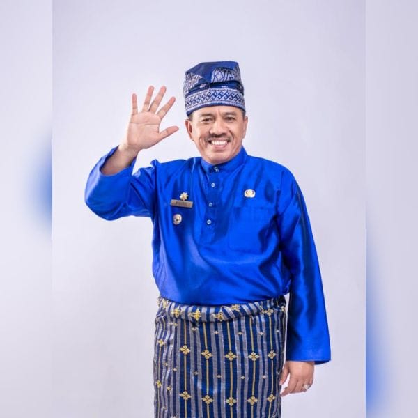 PAN Siapkan Alfedri Pesaing Syamsuar, Bukan Pendamping