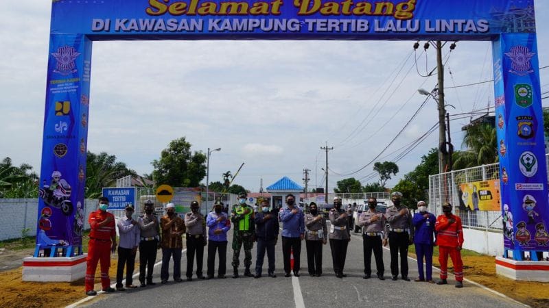 Tim Korlantas Mabes Polri Kunjungi Kampung Tertib Lalu Lintas di Siak