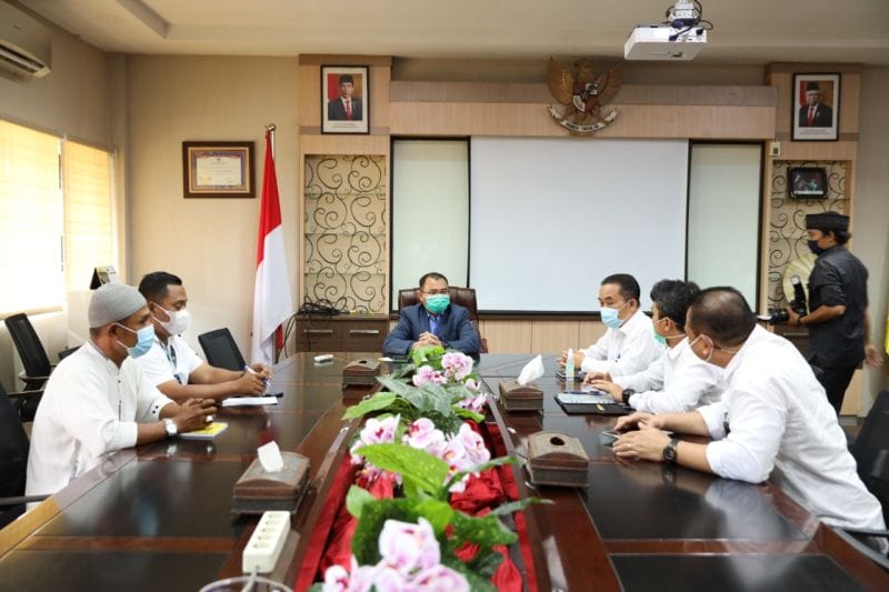 GM PLN Riau Kepri Silaturahmi dengan Rektor Unilak