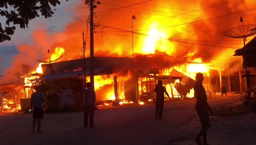 Mau Buka Puasa, Enam Rumah di Kuansing Ludes Terbakar