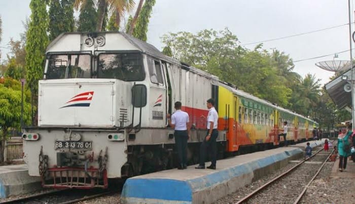 KA Sibinuang Tabrakan di Padang, Jadwal Keberangkatan Tertunda