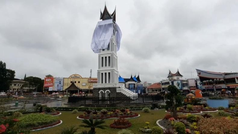 Selama Lebaran, Pengunjung Jam Gadang Dibatasi
