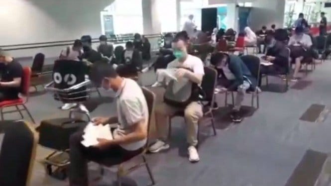 Mudik Dilarang Tapi Ratusan WNA China Masuk Indonesia, Pemerintah Tak Konsisten ?