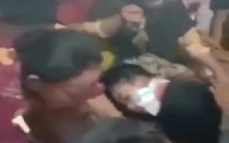 Nekat Pakai Sepeda Motor, Anggita Dibacok Bapaknya