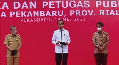Jokowi Perintahkan Menkes Distribusikan Vaksin Lebih Banyak ke Riau