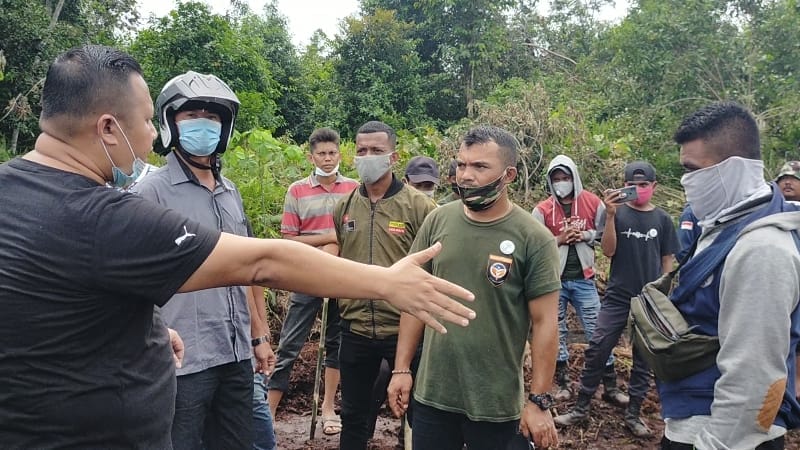 Aktivitas Alat Berat PT Mentari Dihentikan Masyarakat Inhu