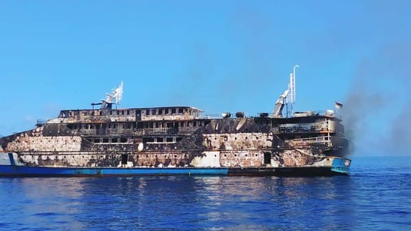 Begini Kondisi KM Karya Indah Usai Terbakar di Laut Malut