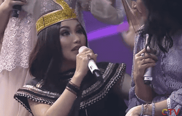 Viral Video Bahu Ayu Ting Ting Dielus Andre Taulany