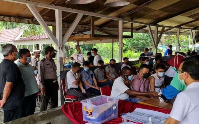 Sudah 912 WNA yang Mengungsi di Riau Jalani Vaksin Sinovac