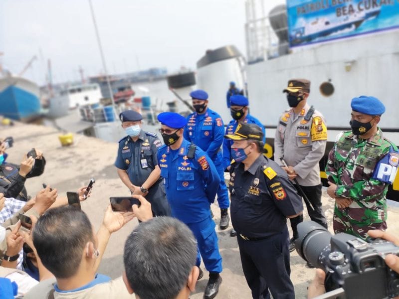 Sinergitas Bea Cukai Riau Bersama Ditpolair dan KSOP Jaga Perairan