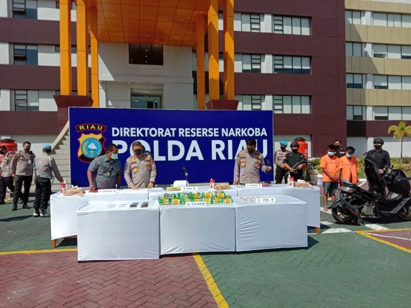 19 Kilogram Sabu Asal Malaysia Disita Polda Riau, 2 Pelaku Diciduk