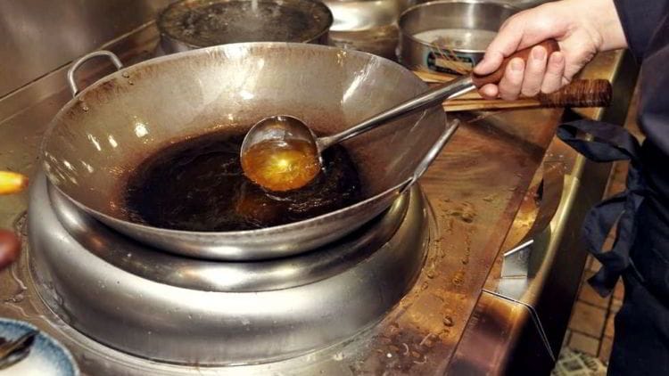 Membahayakan Kesehatan, Penggunaan Minyak Jelantah Harus Diatur