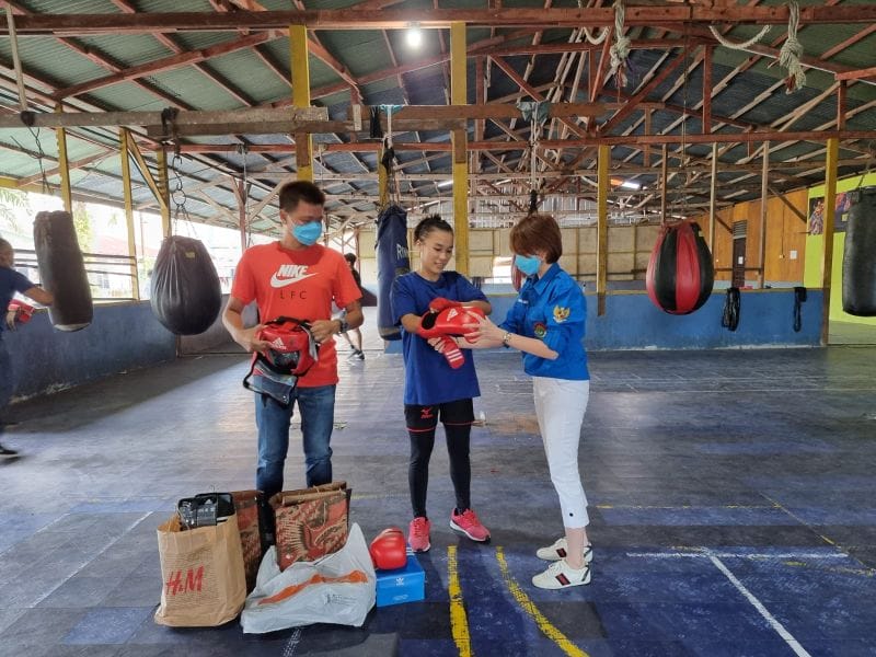 Semangati Petinju Wanita, Perusahaan Sawit Bantu Perlengkapan Latihan