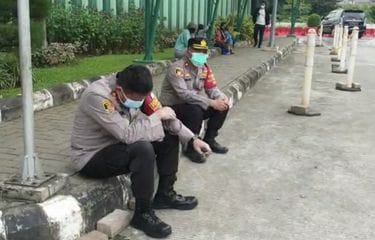 Wakapolres Menangis karena Gagal Tolong Warga Kritis Covid-19: Maaf Bu