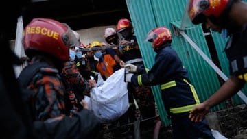 Pabrik Jus Terbakar, 52 Orang Tewas