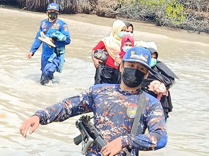 4 WNA Rohingya Diamankan Petugas Imigrasi Bengkalis