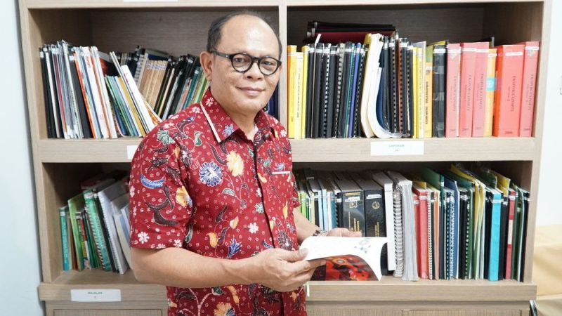 Cerdiknya Pemerintah Turunkan BK CPO