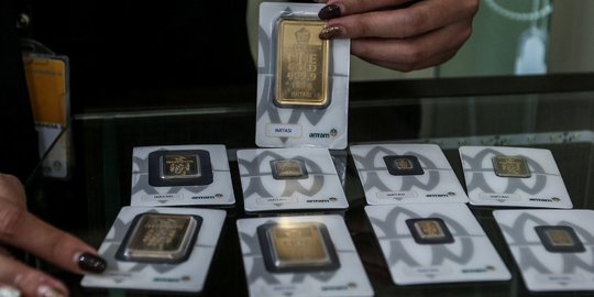 Harga Emas Tak Berubah di Rp932.000 per Gram