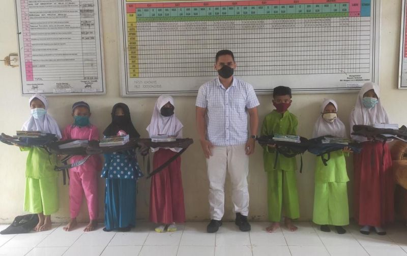 Perusahaan Sawit Ini Beri Bantuan Untuk Pelajar di Inhu