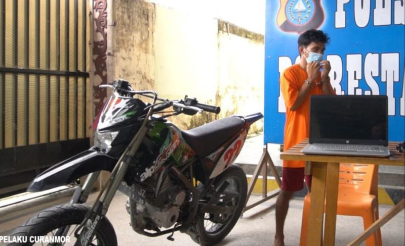 Maling Jual Laptop Curian di PJBO, yang Beli Polisi Pekanbaru