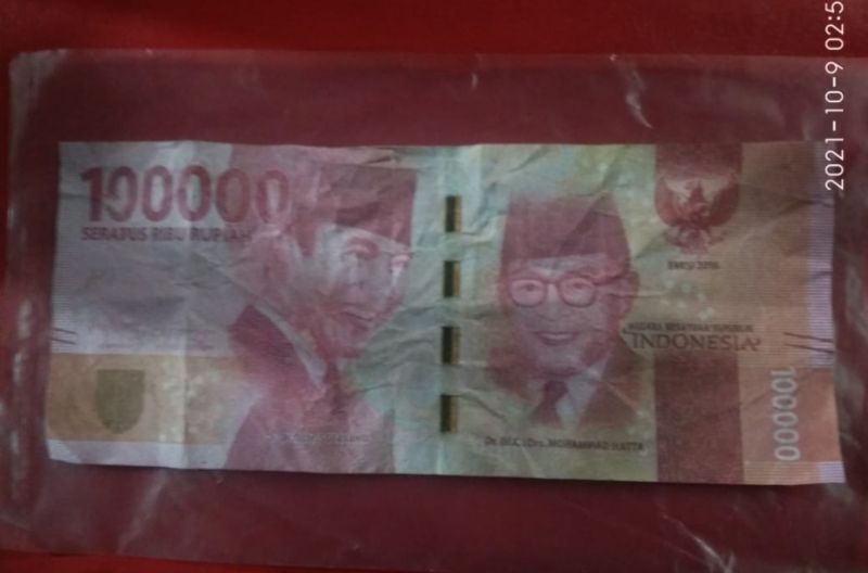 Anak Kecil di Pekanbaru Beli Nasi Goreng Pakai Uang Palsu