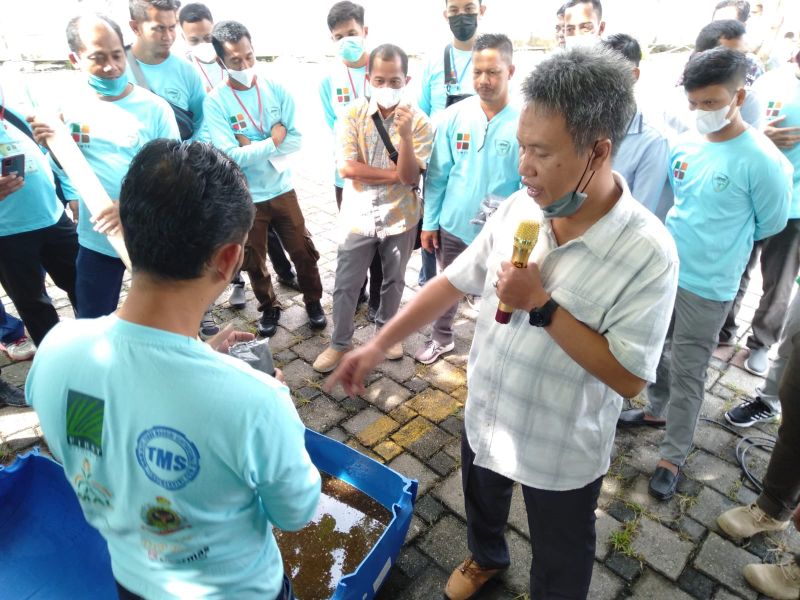 Perbaiki Kualitas Tanah dan Genjot Produksi, Petani Dilatih Membuat POC