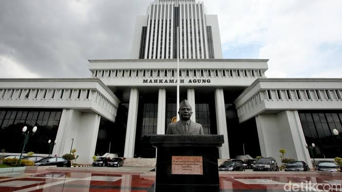 Jaksa Lawan PT Gandaerah di Mahkamah Agung Terkait Vonis Bebas Karhutla