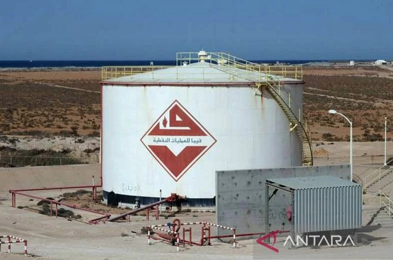 Minyak Melonjak Usai Peringatan Nuklir Rusia