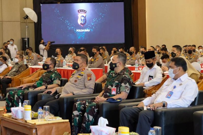 Kapolda Riau, Gubernur, Danrem dan Para Bupati Kumpul Bahas Pemulihan Ekonomi