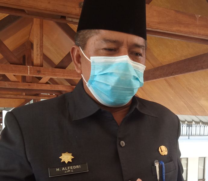 Cemas Sudah 20,5 Ha Lahan di Siak Terbakar, Bupati Alfedri: Seluruh Stakeholder Harus Siaga