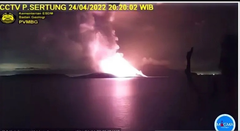 Alamak! Status Gunung Anak Krakatau Siaga