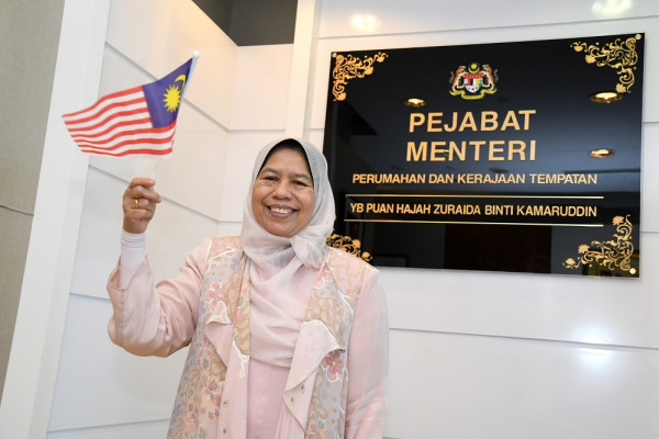 Industri Sawit Malaysia Berkembang, tapi Menteri Ini Pilih Mundur