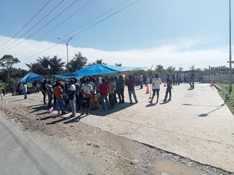 Demo Buruh Bongkar Muat PKS Berakhir Ricuh