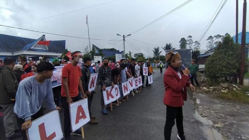 Rencana Konversi Kebun Teh ke Tanaman Sawit Ditolak Ramai-ramai