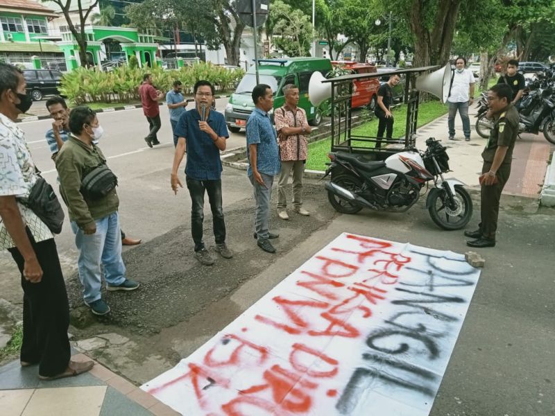 Akuisisi oleh BUMN Perkebunan ini Dituding Berbau Korupsi