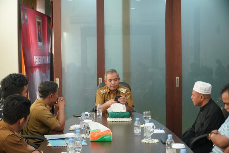 Tak Dapat Lahan dari PTPN V, Warga Diminta Menahan Diri