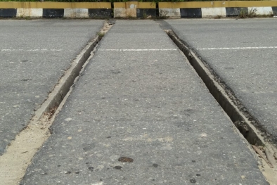 Kondisi Jembatan Maredan Siak Mulai Mengkhawatirkan