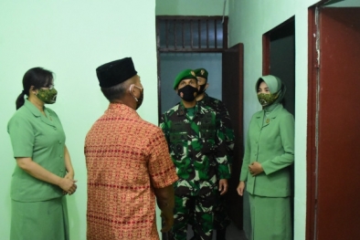 Danrem 031/Wira Bima Renovasi Rumah Warga Pekanbaru