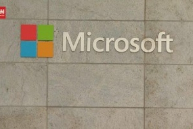 Saham Microsoft Jatuh Usai Bill Gates Ceraikan Melinda