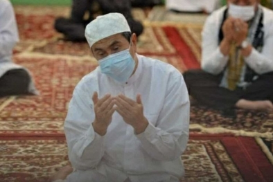 Gubernur Riau Ajak Masyarakat Doakan Almarhum Istri Menteri Yasonna