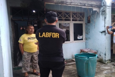 Rumah Orang Tua Wartawan Diduga Dibakar Preman