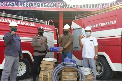 Alat Pemadam Itu Diterima Polres Siak