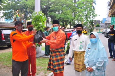 Sebanyak 14.000 Bibit Tanaman Dibagikan, Ini Jenisnya