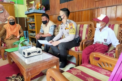 Gara-gara Tak Punya KK, Bagas tak Naik Kelas