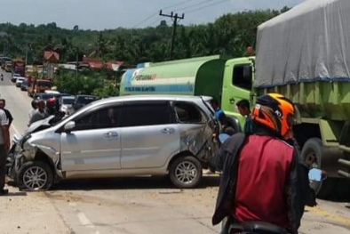 Ngeri, Tabrakan Beruntun di Pelalawan, Sopir Truk Kritis