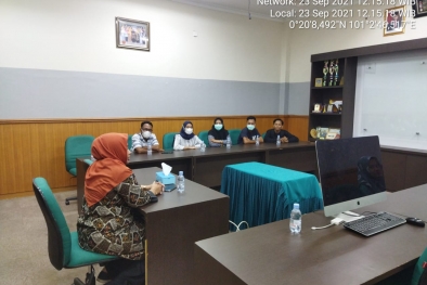 Belasan Anak Petani Sawit Dapat Bantuan UKT