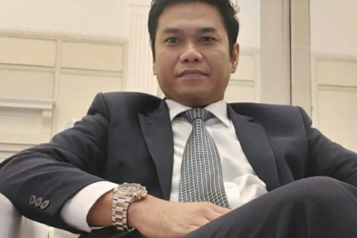 Didapuk Gantikan Mendiang Ayahnya, Pengacara ini Jadi Petani Sawit