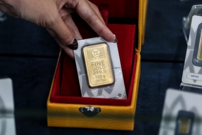 Harga Emas Naik Rp1.000 di Awal Pekan, Dibanderol Rp935.000 per Gram